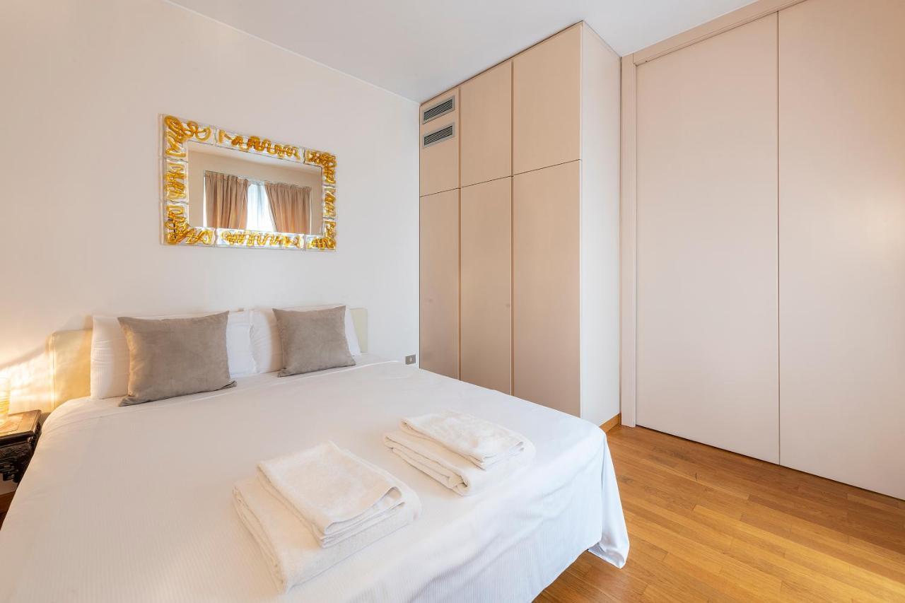 Milan Royal Suites - Centro Duomo מראה חיצוני תמונה