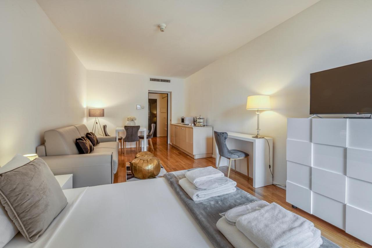 Milan Royal Suites - Centro Duomo מראה חיצוני תמונה
