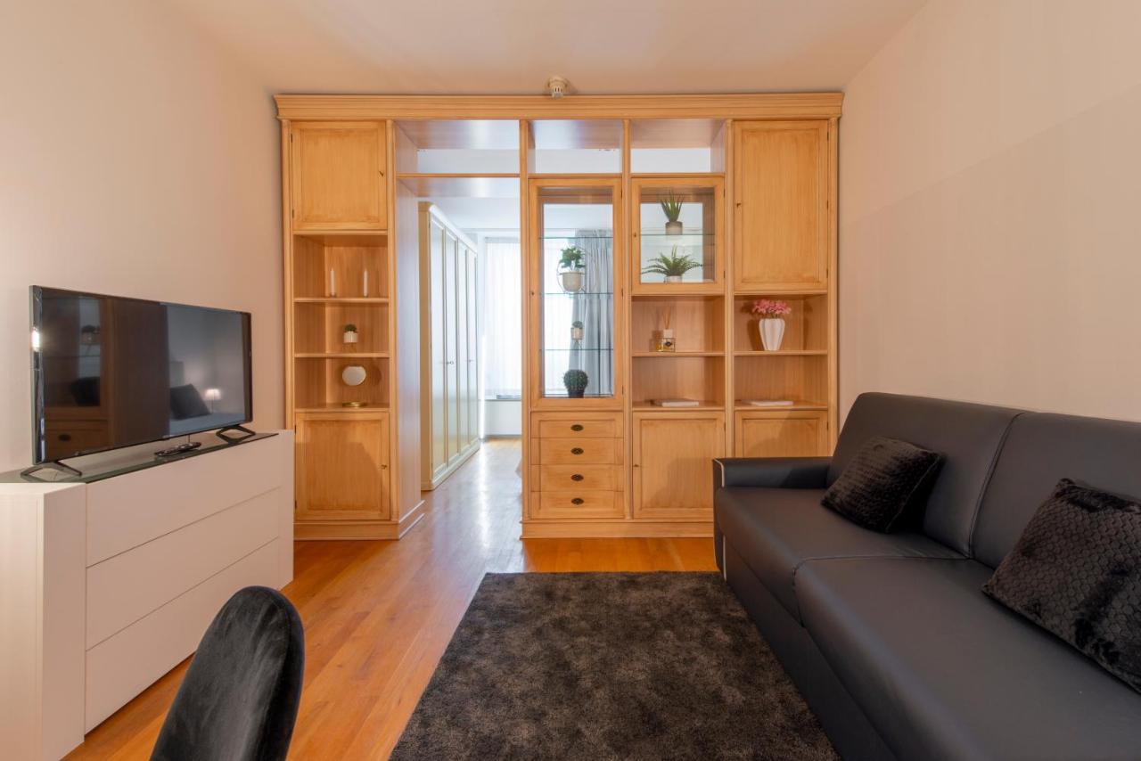 Milan Royal Suites - Centro Duomo מראה חיצוני תמונה