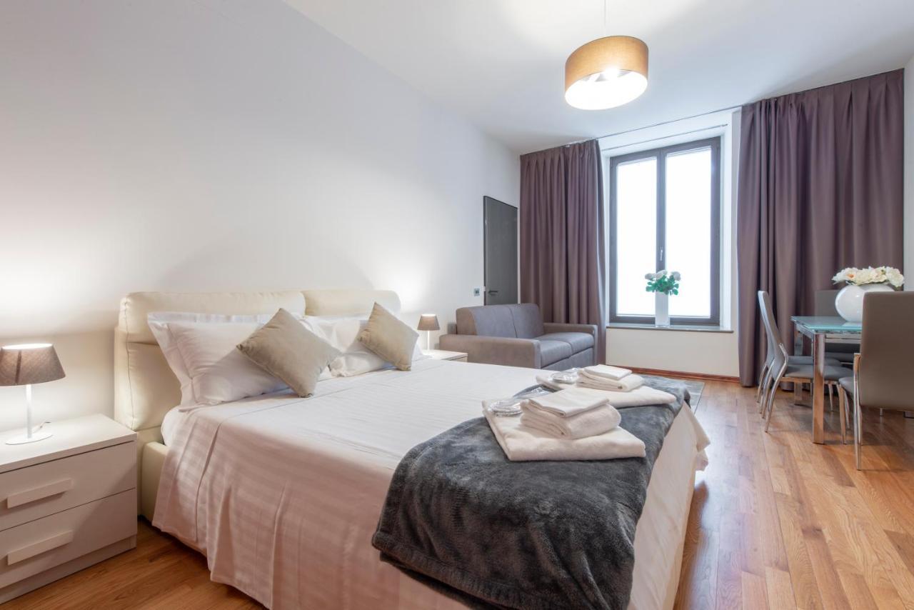 Milan Royal Suites - Centro Duomo מראה חיצוני תמונה
