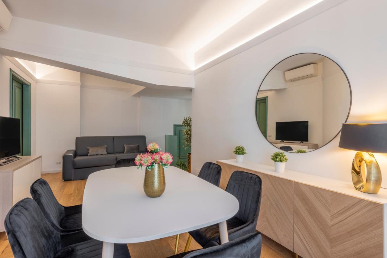 Milan Royal Suites - Centro Duomo מראה חיצוני תמונה