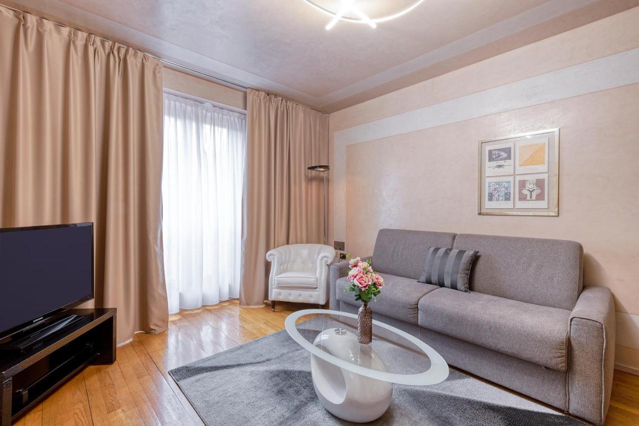 Milan Royal Suites - Centro Duomo מראה חיצוני תמונה