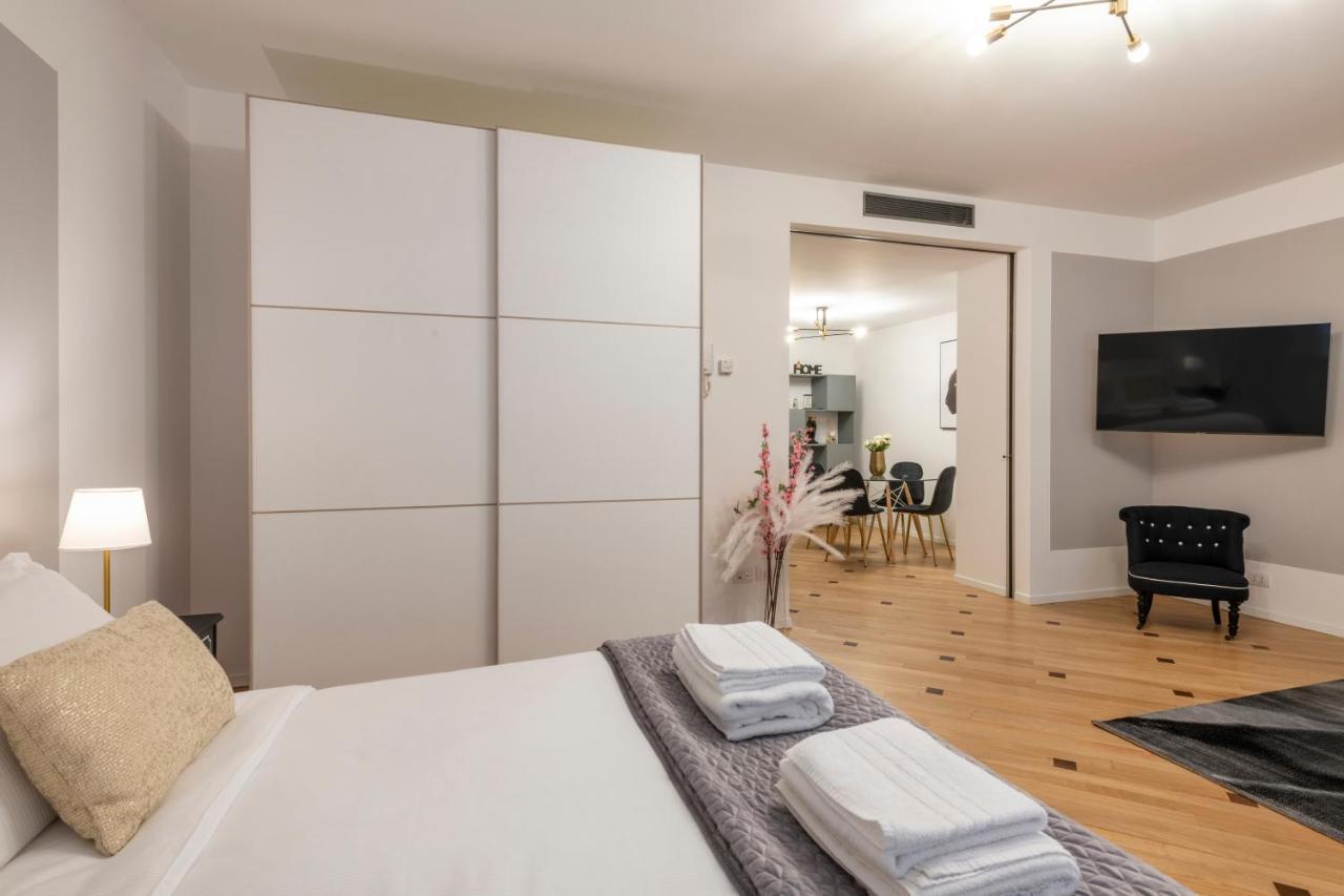 Milan Royal Suites - Centro Duomo מראה חיצוני תמונה