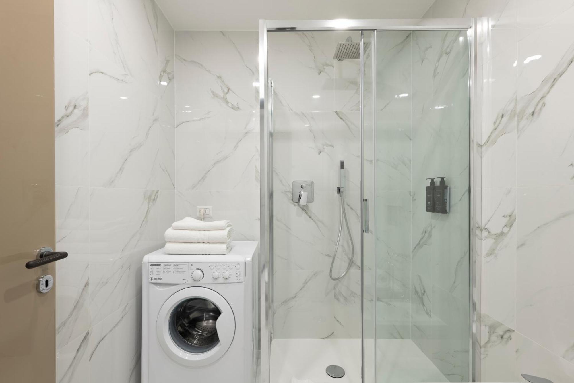 Milan Royal Suites - Centro Duomo מראה חיצוני תמונה