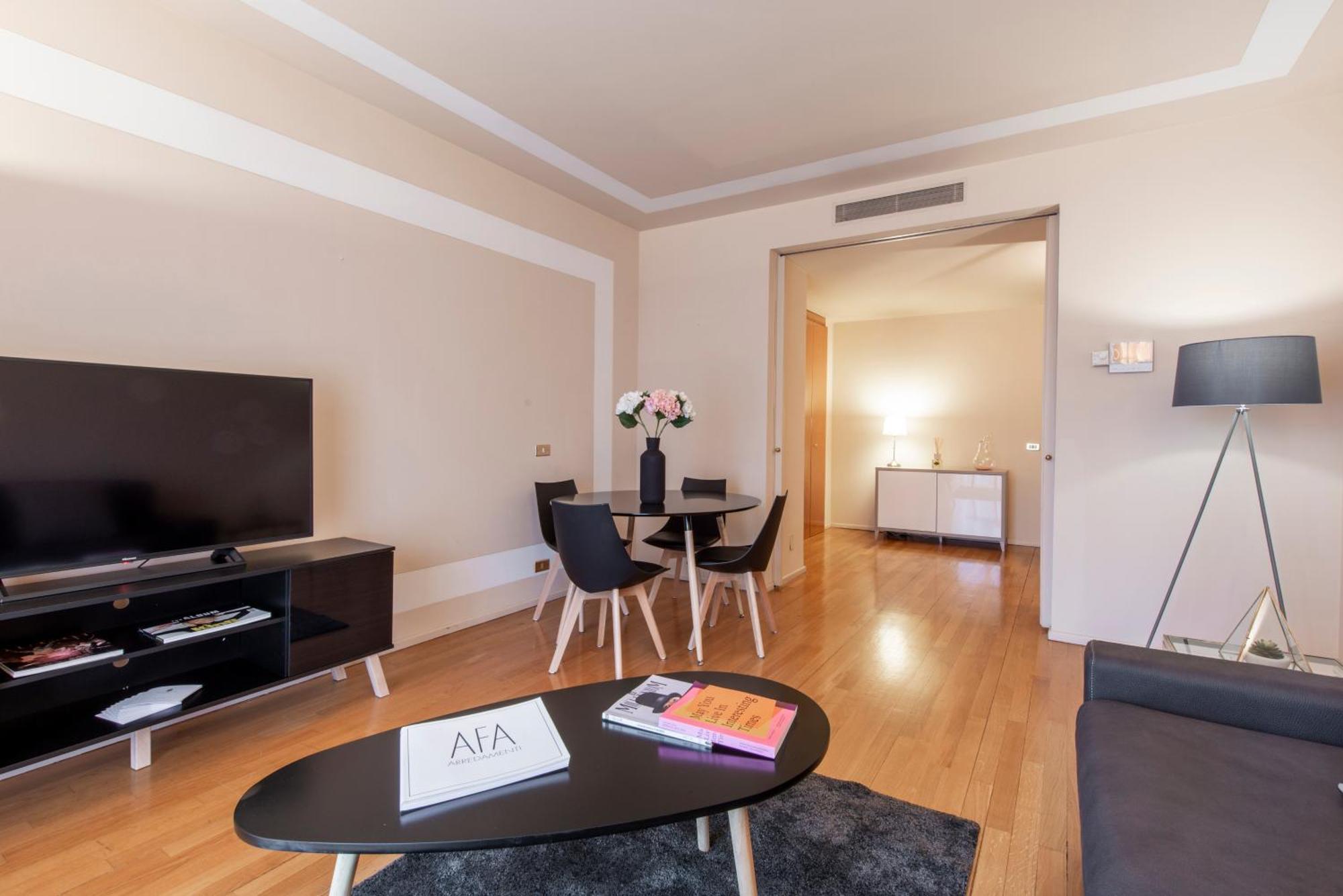 Milan Royal Suites - Centro Duomo מראה חיצוני תמונה